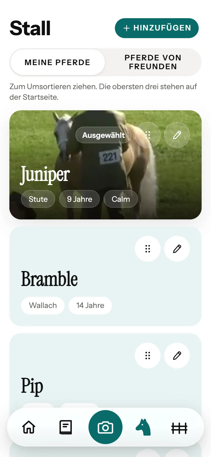 Der Stall in der Neigh-App: eine Karte für jedes Pferd, mit Geschlecht und Alter.